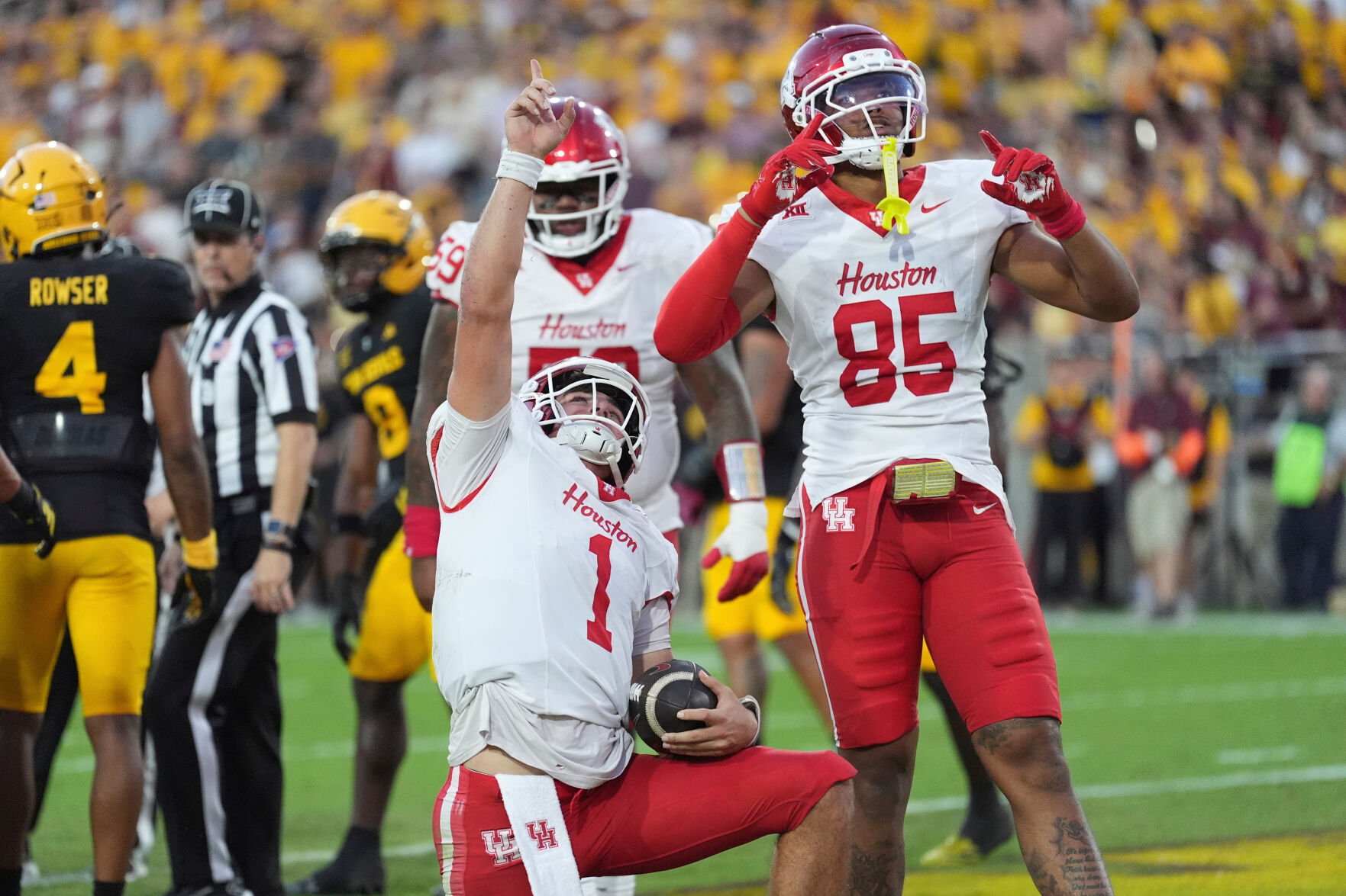 AP Top 25 Extra Points: No. 22 Houston's rise in Big 12 comes with Weigman-led offensive bump